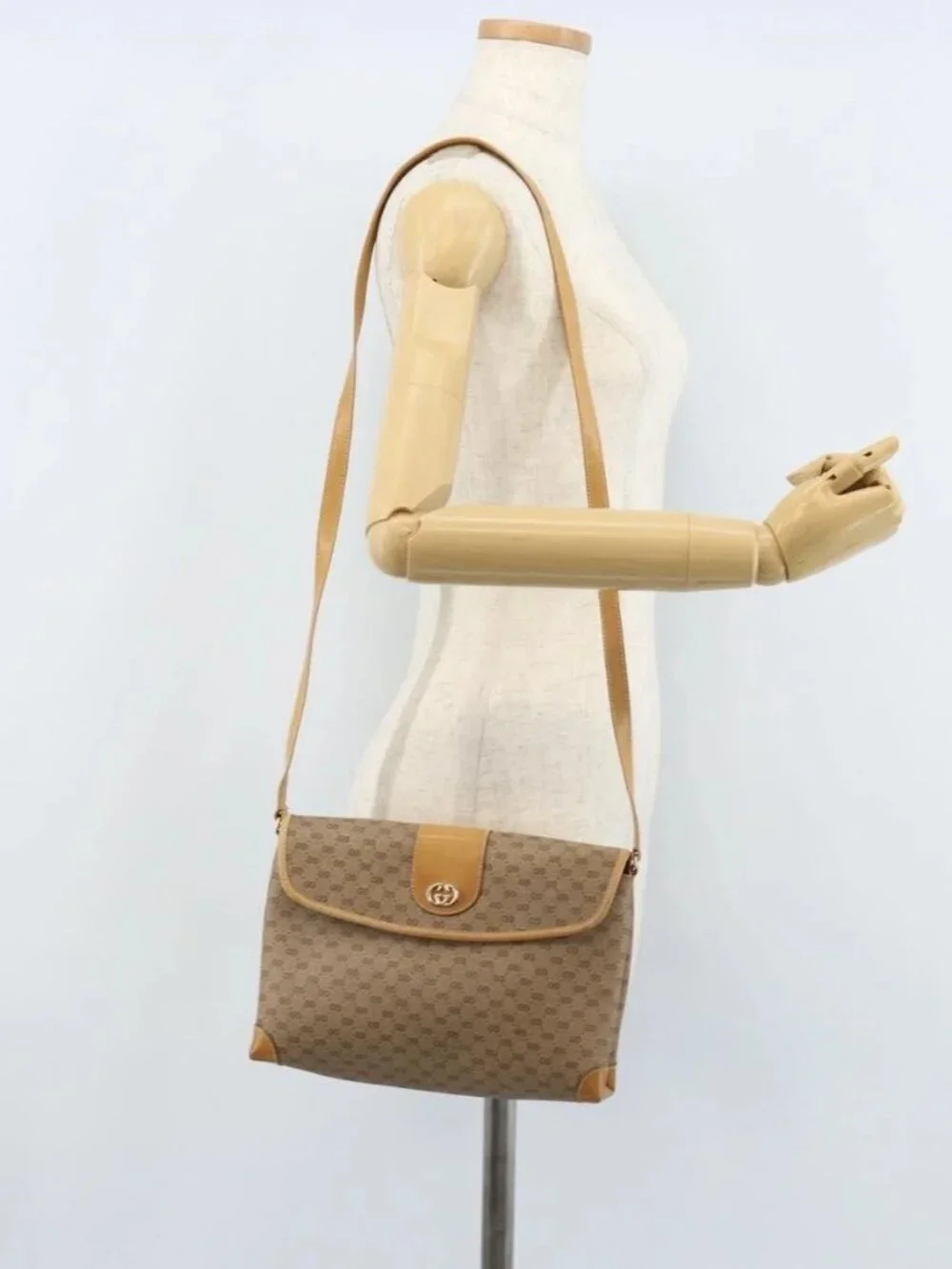GUCCI Micro GG Supreme Shoulder Bag PVC Beige Gold Auth 173871 - Picture 1 of 15